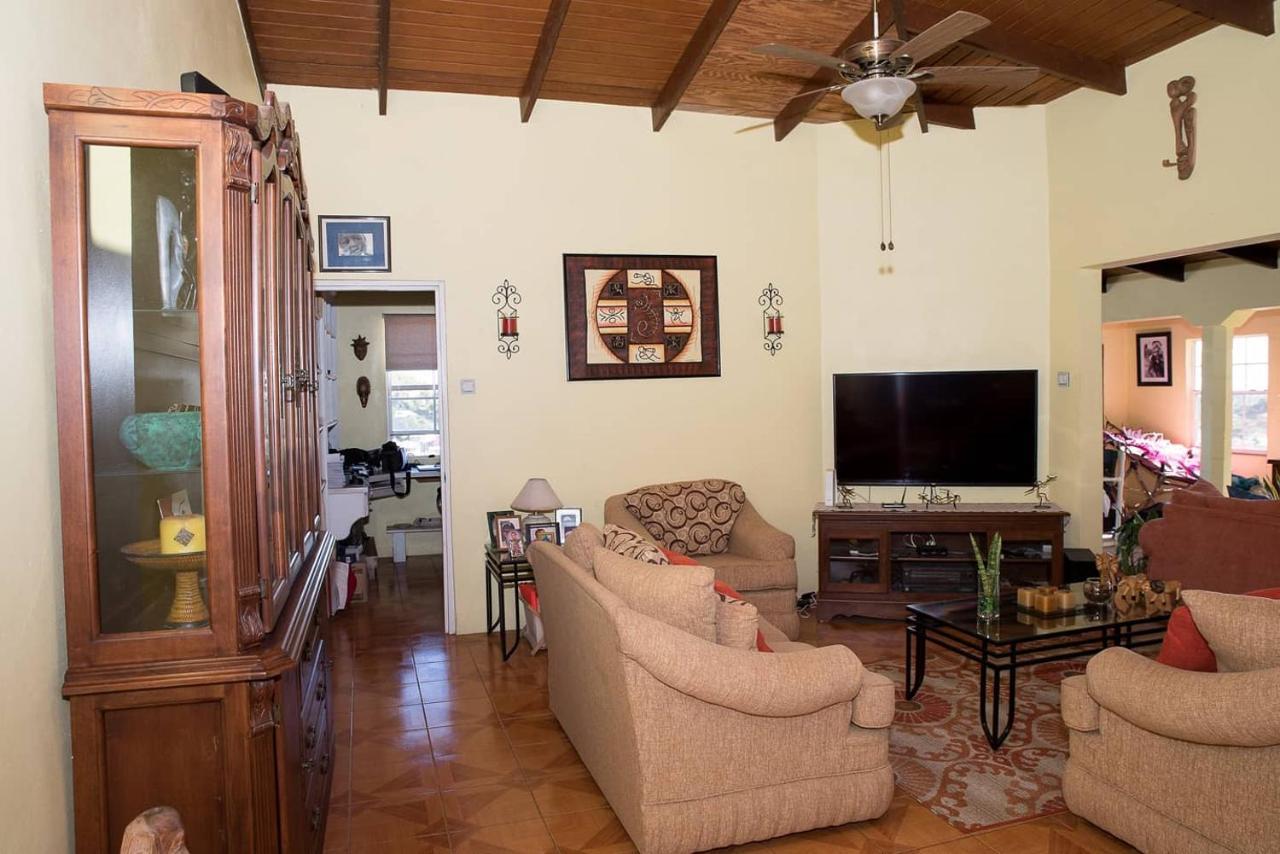 Altare - Breezy With A View Apartment กรานดองส์ ภายนอก รูปภาพ